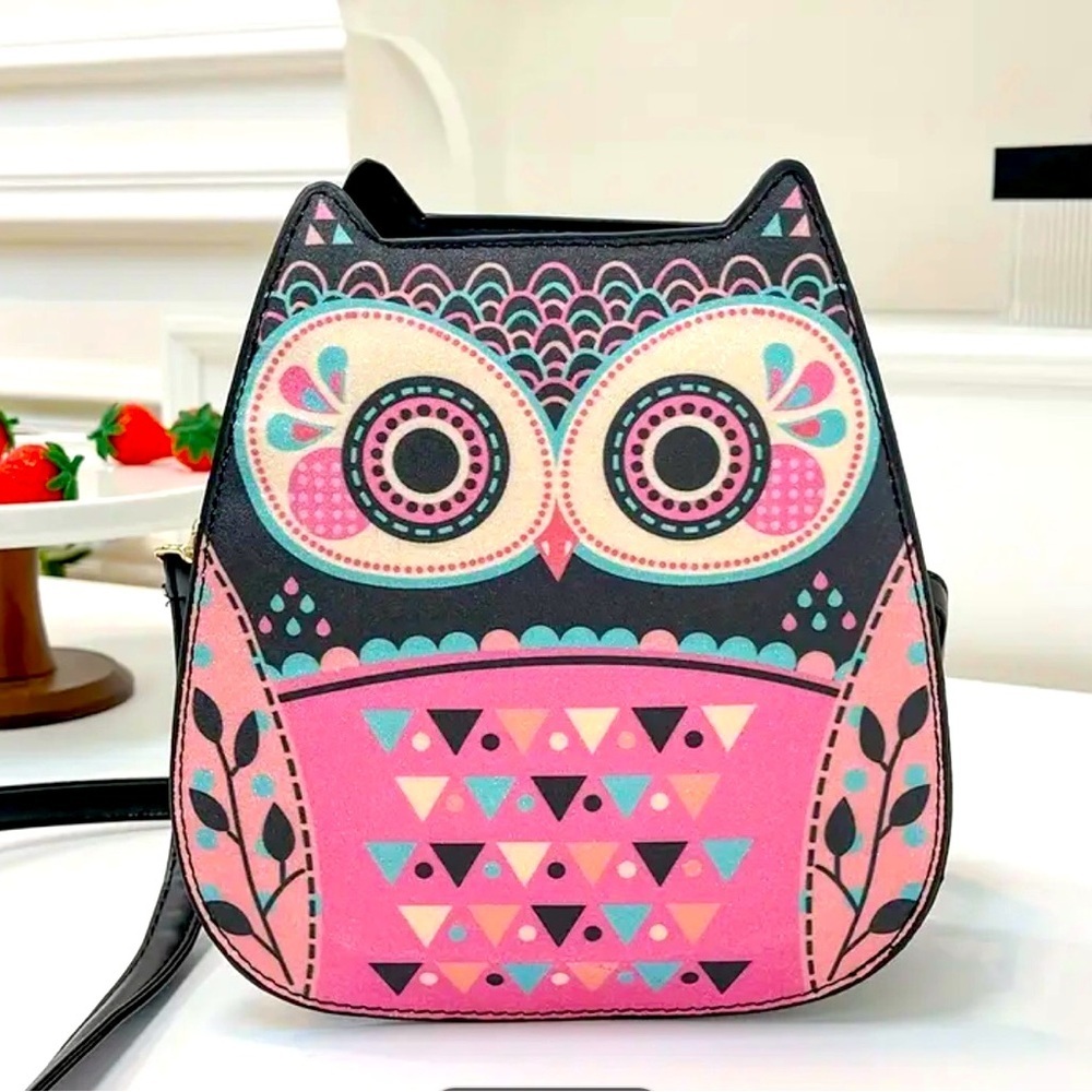Retro Owl Shaped Shoulder Bag NWT​​